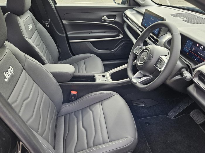 2024 Jeep Avenger Summit