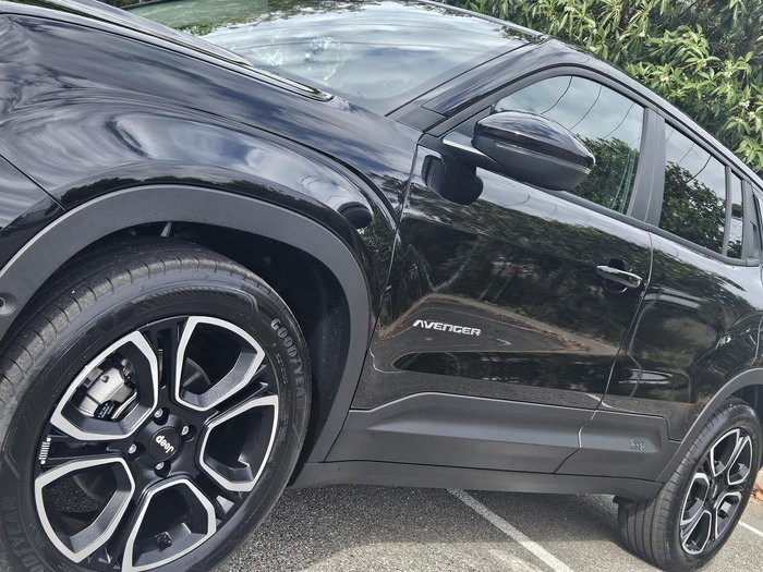 2024 Jeep Avenger Summit