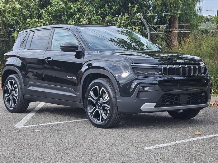 2024 Jeep Avenger Summit