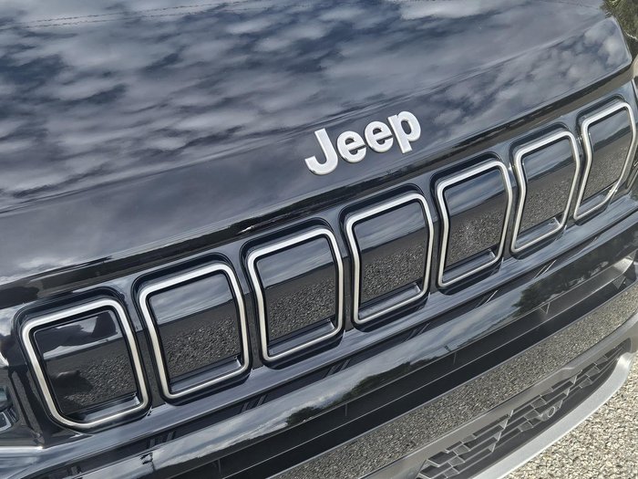 2024 Jeep Avenger Summit
