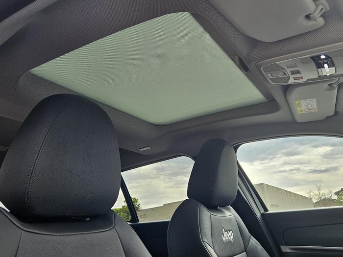 2024 Jeep Avenger Summit