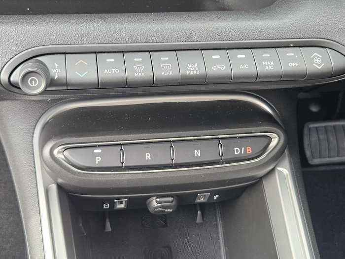 2024 Jeep Avenger Summit