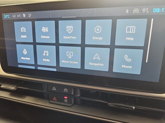 2024 Jeep Avenger Summit