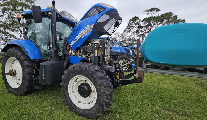 2016 New Holland T7.210 Blue