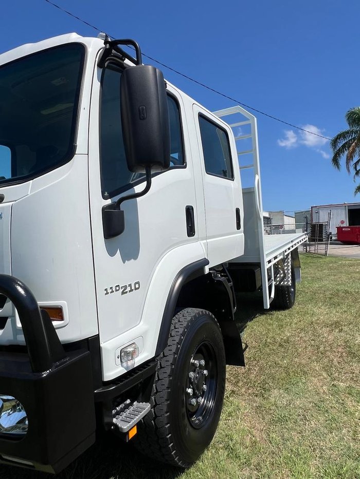 2024 Isuzu F Series FSS110-210 Beige
