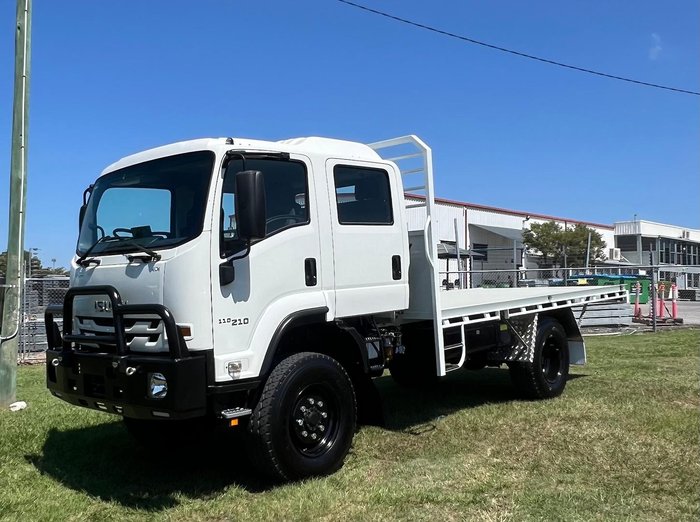 2024 Isuzu F Series FSS110-210 Beige