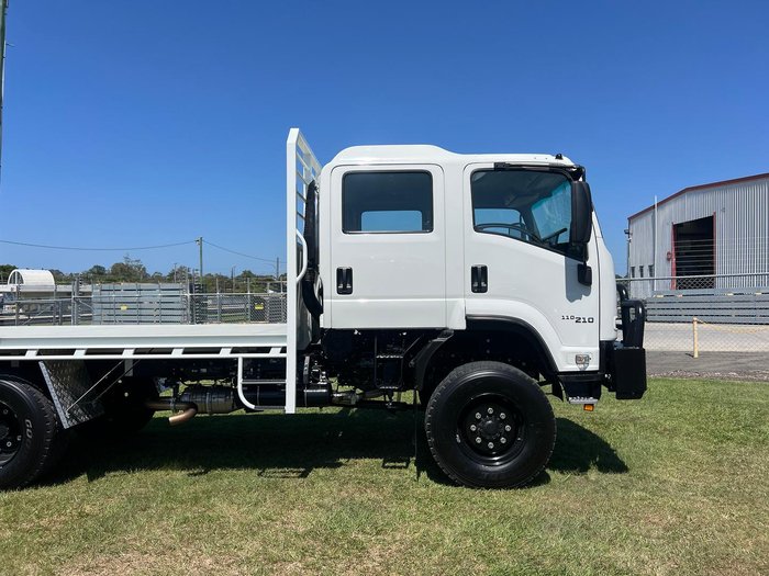 2024 Isuzu F Series FSS110-210 Beige