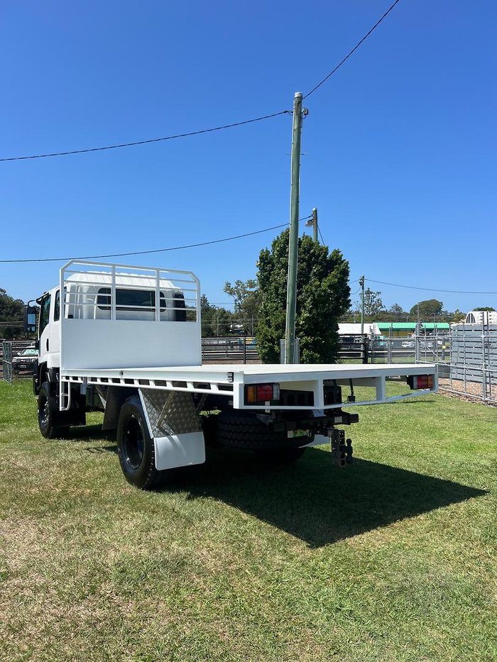 2024 Isuzu F Series FSS110-210 Beige