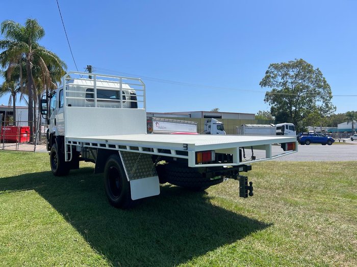 2024 Isuzu F Series FSS110-210 Beige