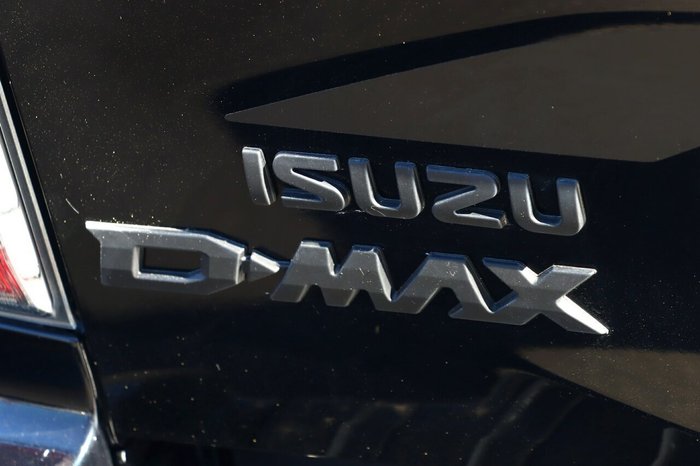 2024 Isuzu D-MAX BLADE