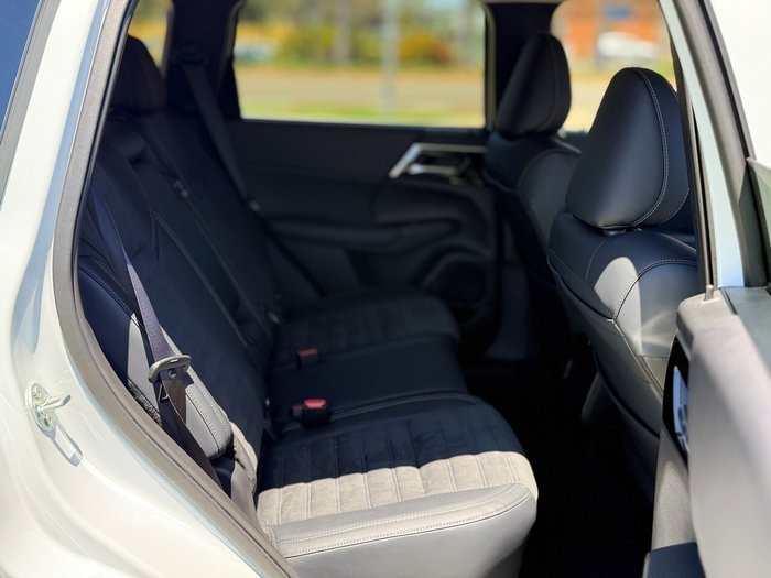 2024 Mitsubishi Outlander Aspire