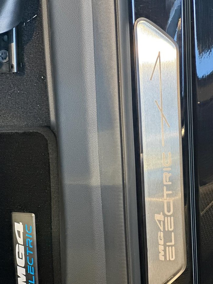 2024 MG MG4 Excite 51 125kW MEH32 MY24 Black Pearl