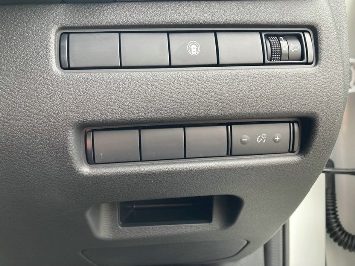 2024 Nissan X-TRAIL ST