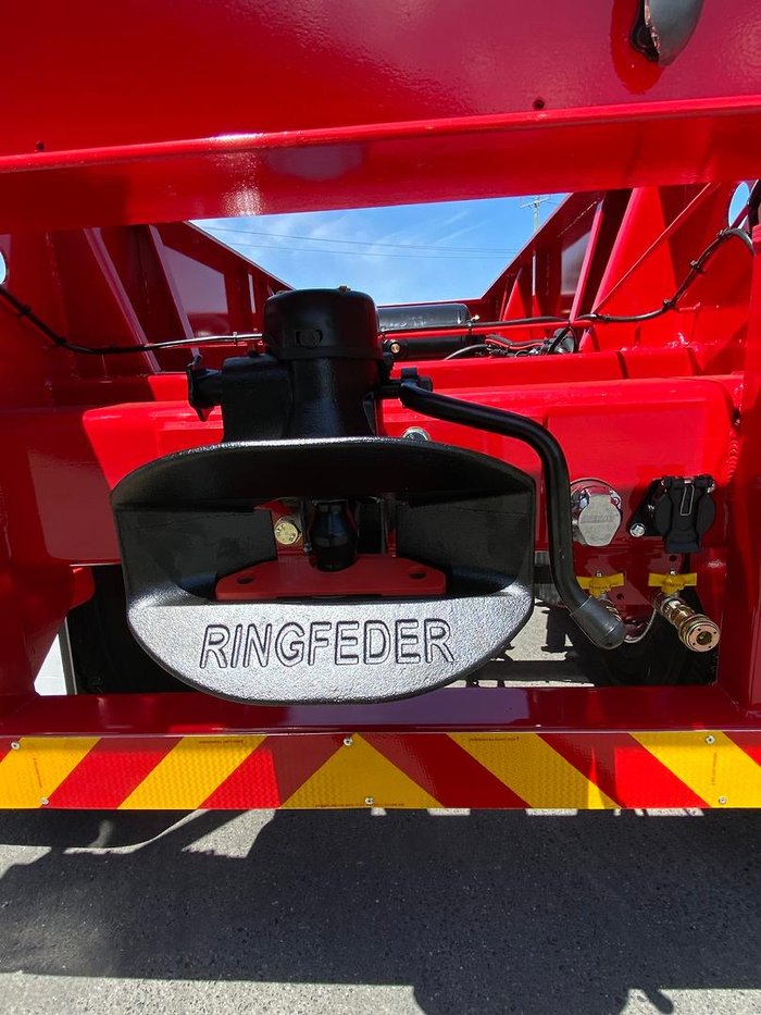 2025 Krueger 40' Skeletal C/W 12 Twist Locks Red