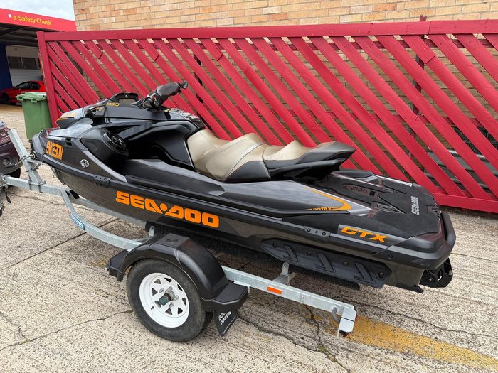 2022 SEA-DOO GTX 230