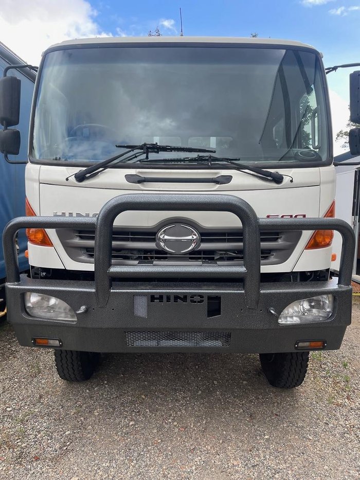 2017 Hino Gt WHITE