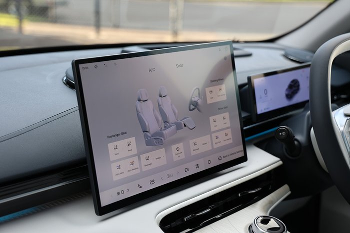 2025 Geely Ex5