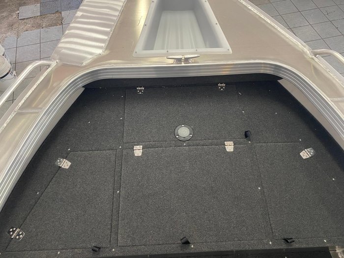 2025 QUINTREX 420 Renegade SC