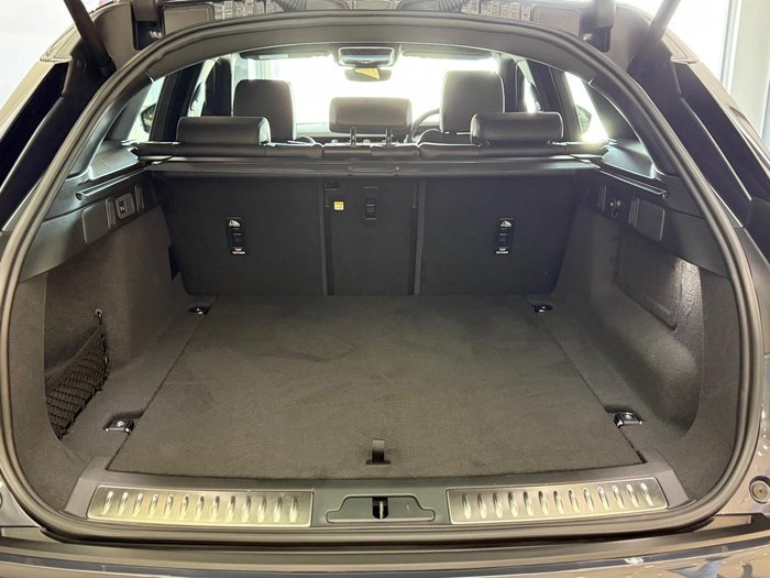 2024 Land Rover Range Rover Velar P400 Dynamic HSE