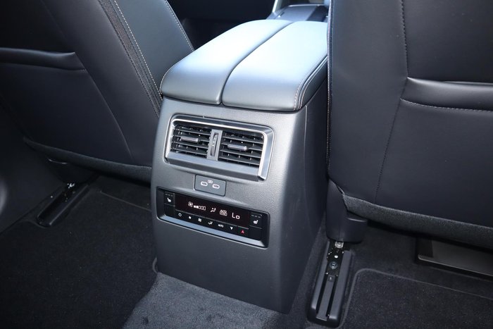 2024 Mazda CX-90 G50e Azami