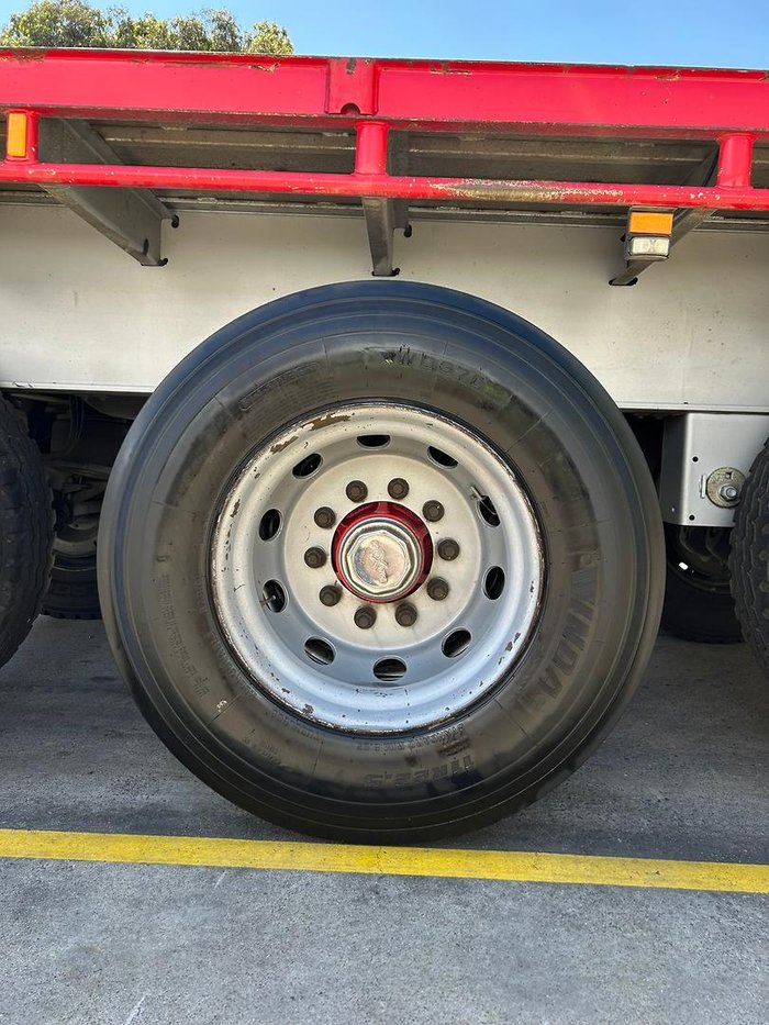 2015 Maxitrans St3 48' Flat Deck Open Semi Red