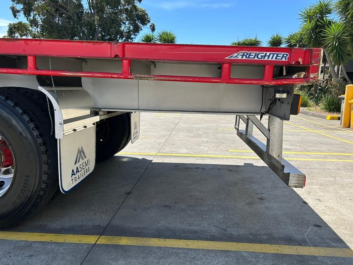 2015 Maxitrans St3 48' Flat Deck Open Semi Red