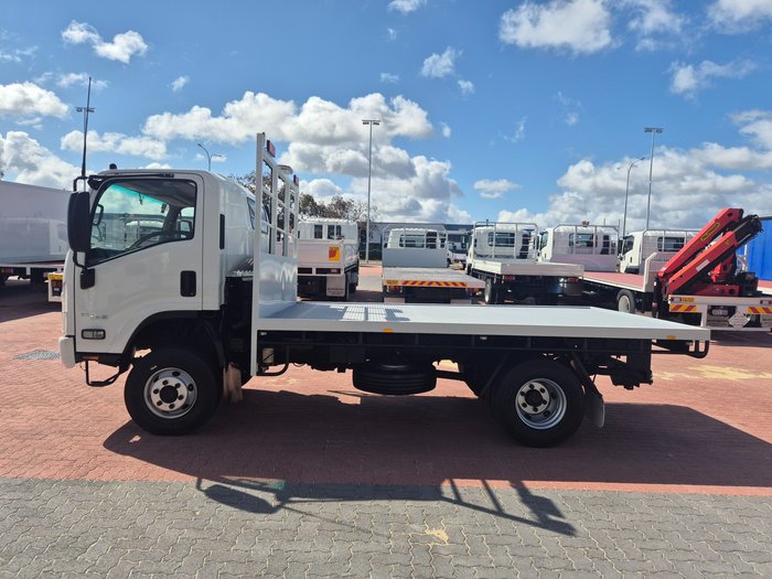 2016 Isuzu Trucks NPS 75/45-155 4x4 Tray and Boxes