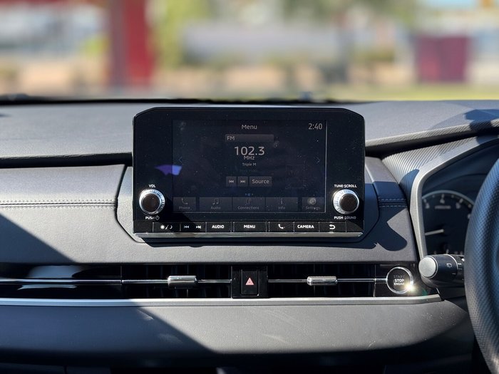 2024 Mitsubishi Outlander ES