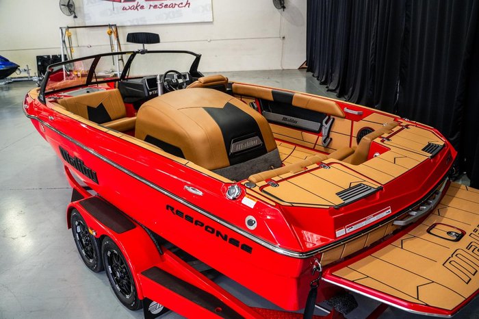 2025 Malibu Response TXi Open Bow