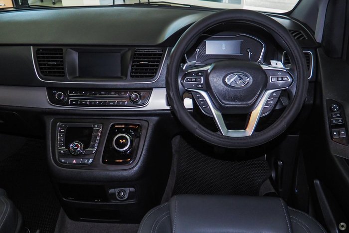 2023 LDV G10 +