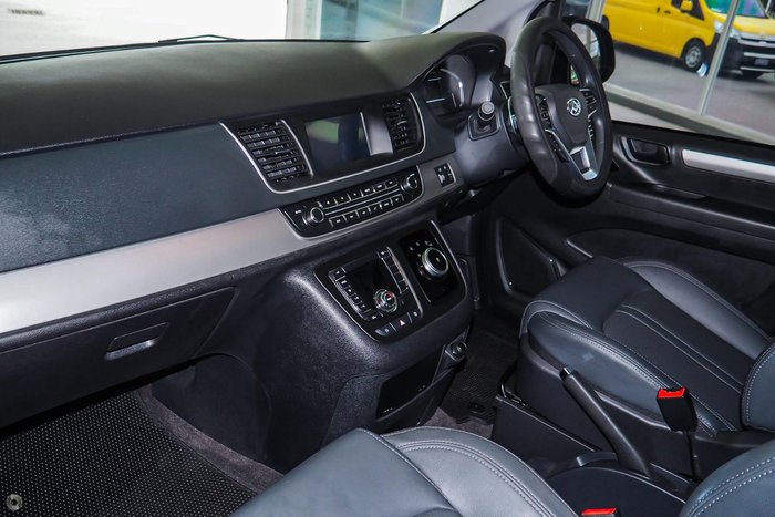 2023 LDV G10 +