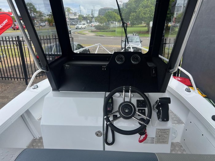 2025 Stacer 659 Ocean Ranger Centre Cab HT