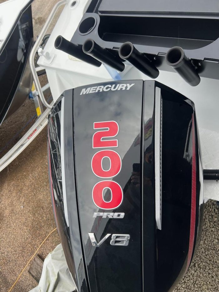 2025 Stacer 659 Ocean Ranger Centre Cab HT