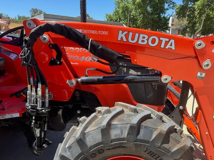 2024 Kubota M7040suhd