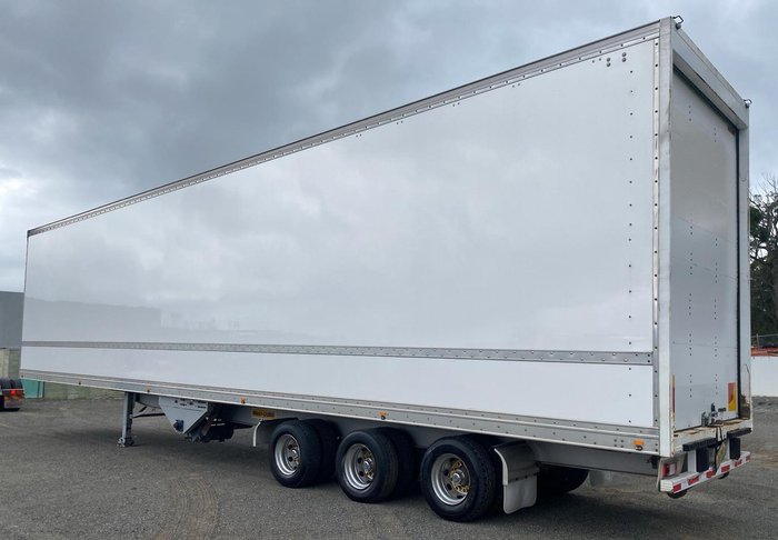 2020 Maxi Trans 24P Dry Van Ro Ro System White