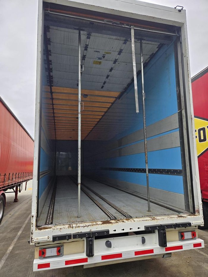 2020 Maxi Trans 24P Dry Van Ro Ro System White