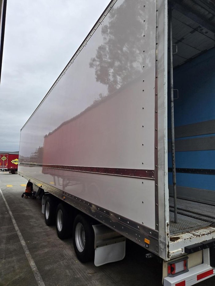 2020 Maxi Trans 24P Dry Van Ro Ro System White