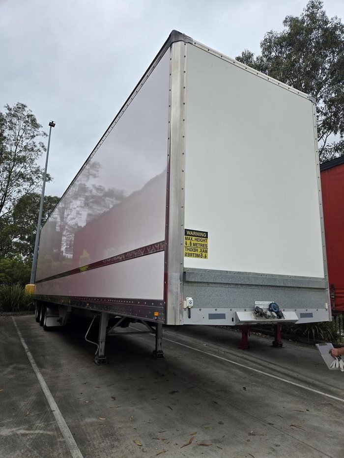 2020 Maxi Trans 24P Dry Van Ro Ro System White