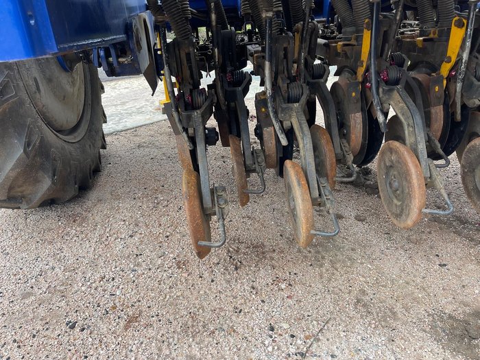 0 Tatu Sda Cp 19 Row Double Disc Seeder BLUE