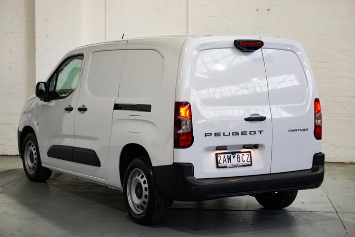2024 Peugeot Partner Pro