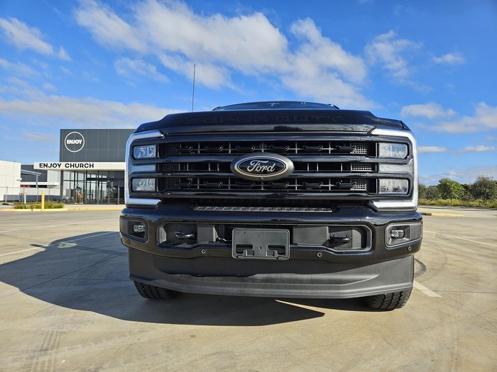 2023 Ford F350 Lariat