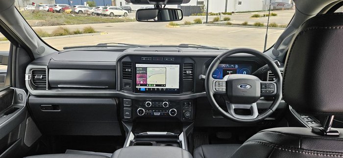 2023 Ford F350 Lariat