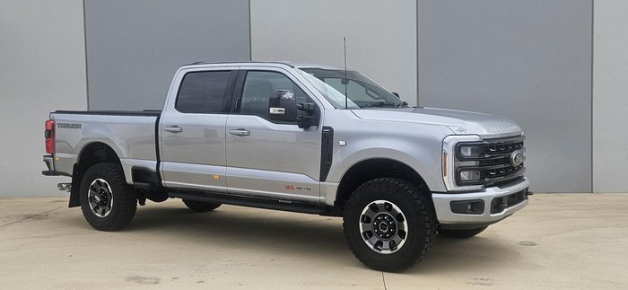 2023 Ford F350 Lariat