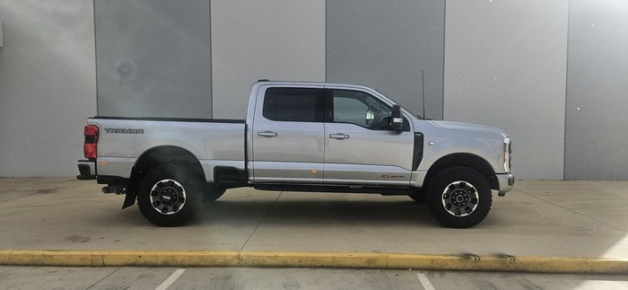 2023 Ford F350 Lariat