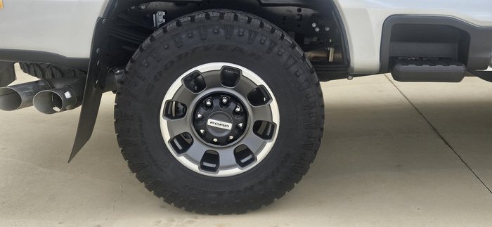 2023 Ford F350 Lariat