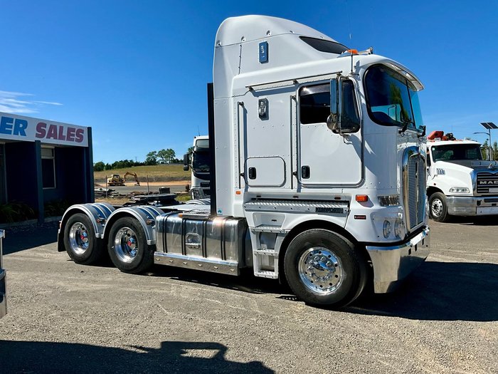 2013 Kenworth K200 Low Klm 501000 E5 Light Use Hist $145000+Gst 7834 Hours KENWORTH K200 AERODYNE WHITE