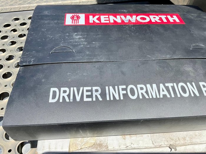 2013 Kenworth K200 Low Klm 501000 E5 Light Use Hist $145000+Gst 7834 Hours KENWORTH K200 AERODYNE WHITE
