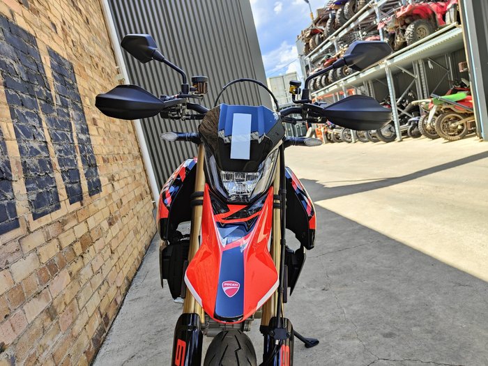 2024 DUCATI HYPERMOTARD 698 MONO RVE DUAL PURPOSE GRAFFITI
