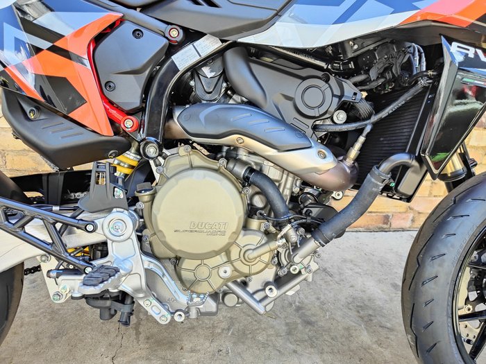 2024 DUCATI HYPERMOTARD 698 MONO RVE DUAL PURPOSE GRAFFITI