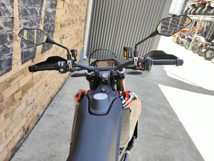 2024 DUCATI HYPERMOTARD 698 MONO RVE DUAL PURPOSE GRAFFITI